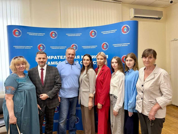 Волонтеры Мичуринского округа осваивают новые навыки для помощи людям. Волонтеры Мичуринского округа осваивают новые навыки для помощи людям.